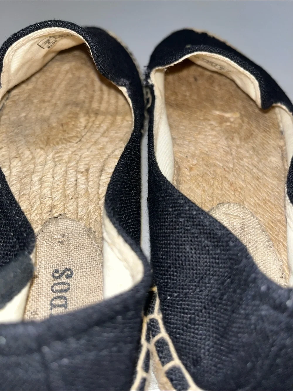 Soludos Black Espadrilles with Pineapple Embroidery Size 8